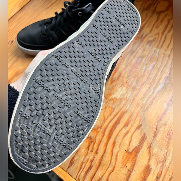 Adidas Leather Skate Shoe Memory Foam Footbed - Picture 4 of 5